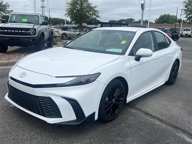 2025 Toyota Camry - $27,900