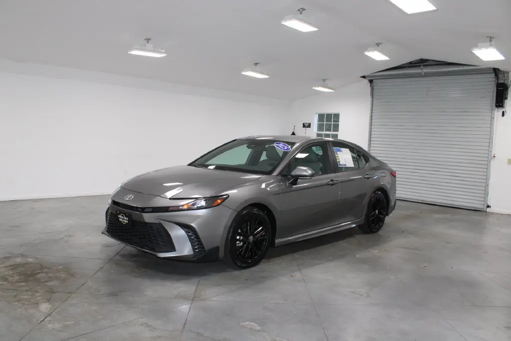 2025 Toyota Camry - $28,448