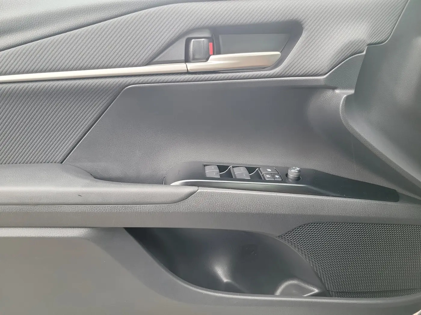2025 Toyota Camry - $26,990