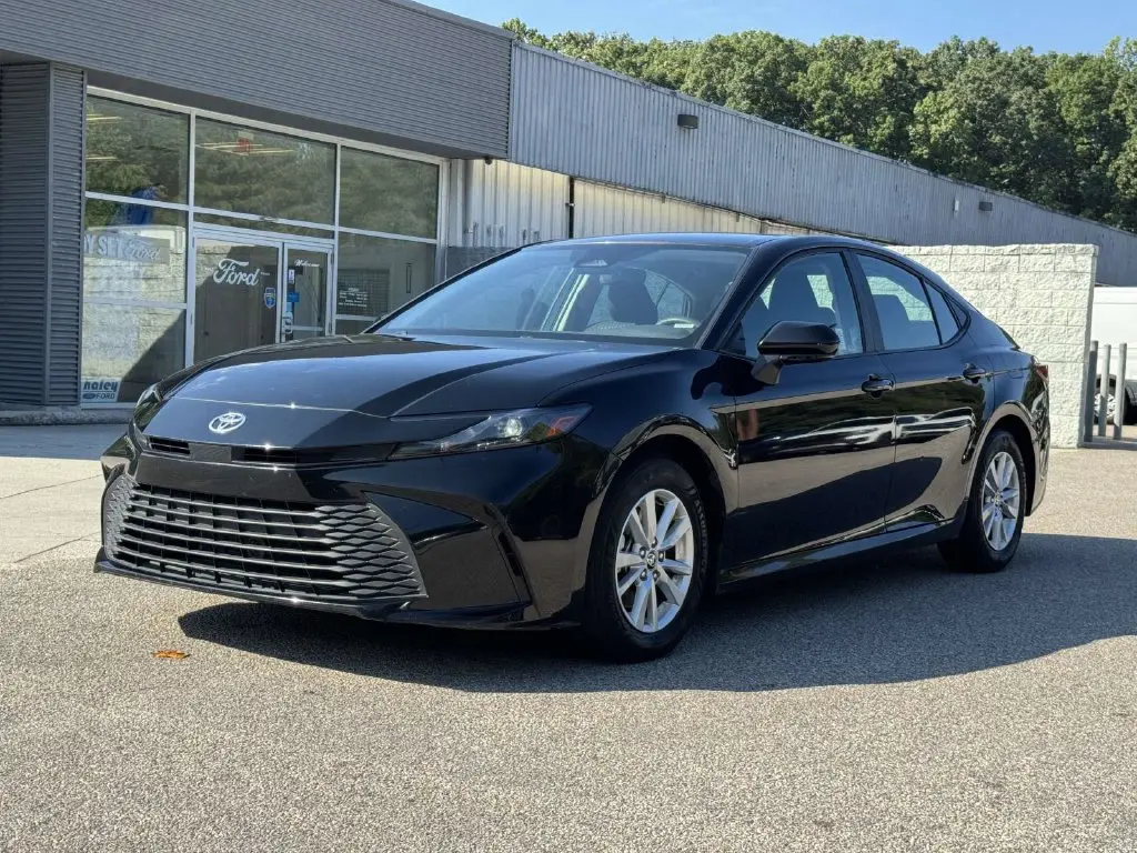 2025 Toyota Camry - $25,200