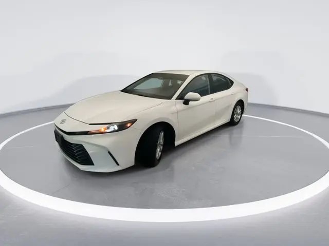 2025 Toyota Camry - $28,043