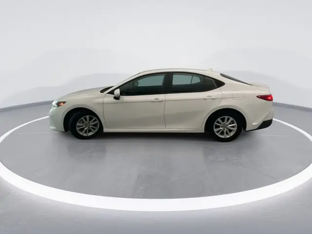 2025 Toyota Camry - $28,043