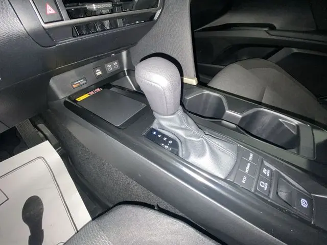 2025 Toyota Camry - $28,043
