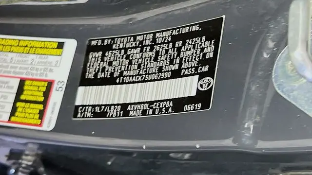 2025 Toyota Camry SE
