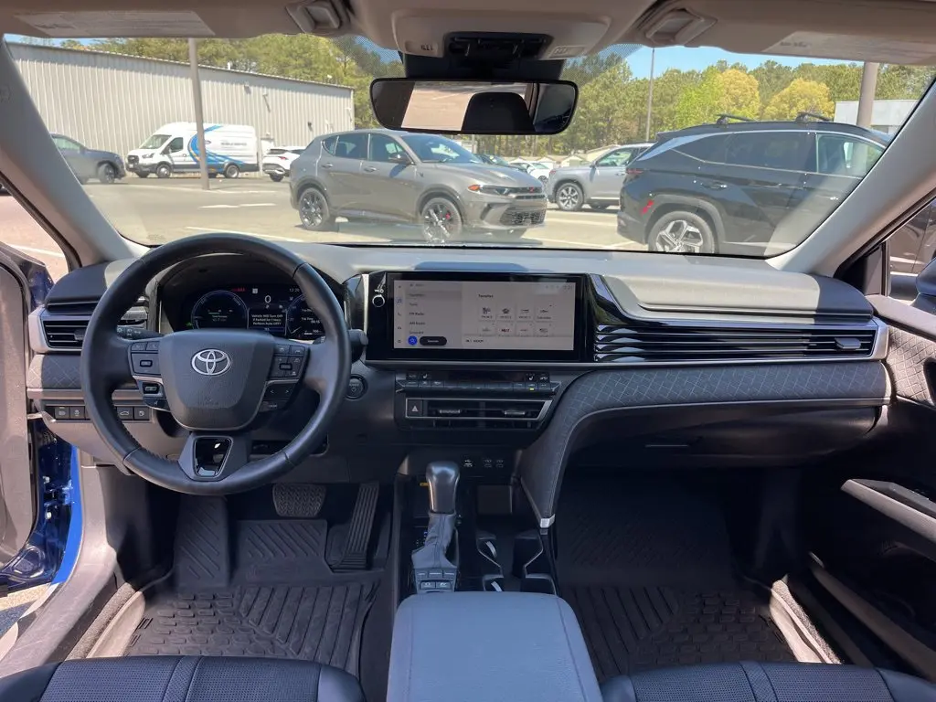 2025 Toyota Camry - $33,714