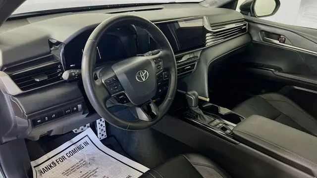 2025 Toyota Camry SE