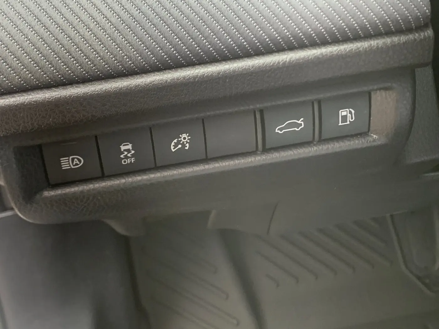 2025 Toyota Camry - $29,888