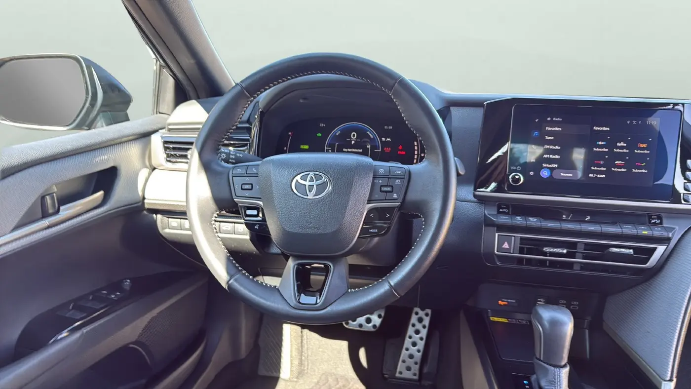 2025 Toyota Camry - $30,319