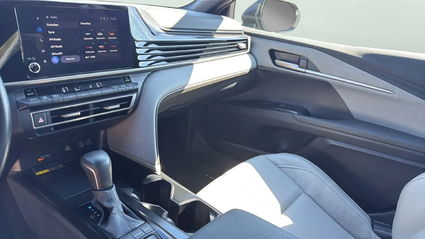 2025 Toyota Camry - $30,319
