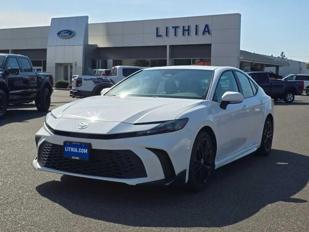 2025 Toyota Camry - $28,750