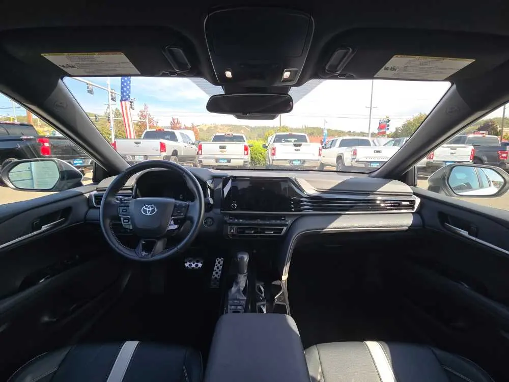 2025 Toyota Camry - $28,750