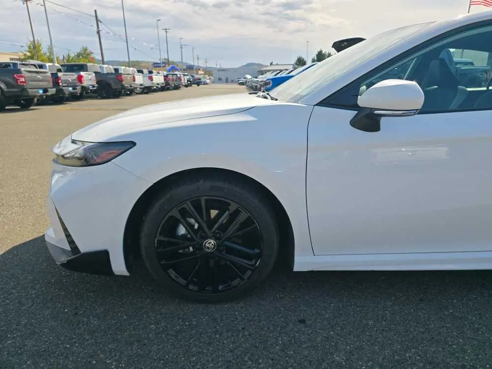 2025 Toyota Camry - $28,750