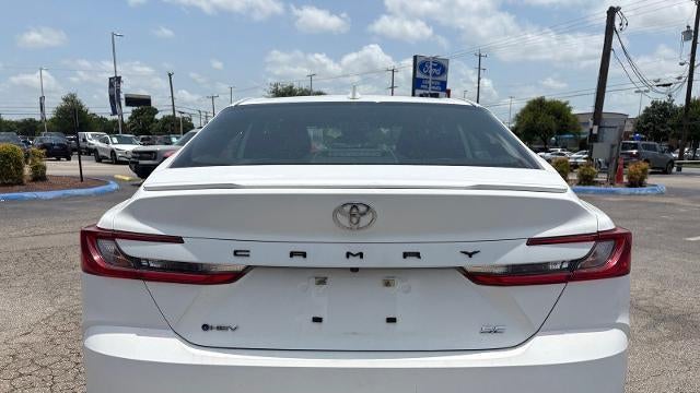 2025 Toyota Camry LE