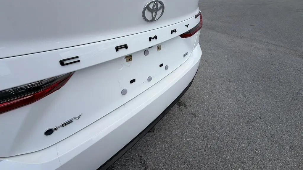 2025 Toyota Camry SE