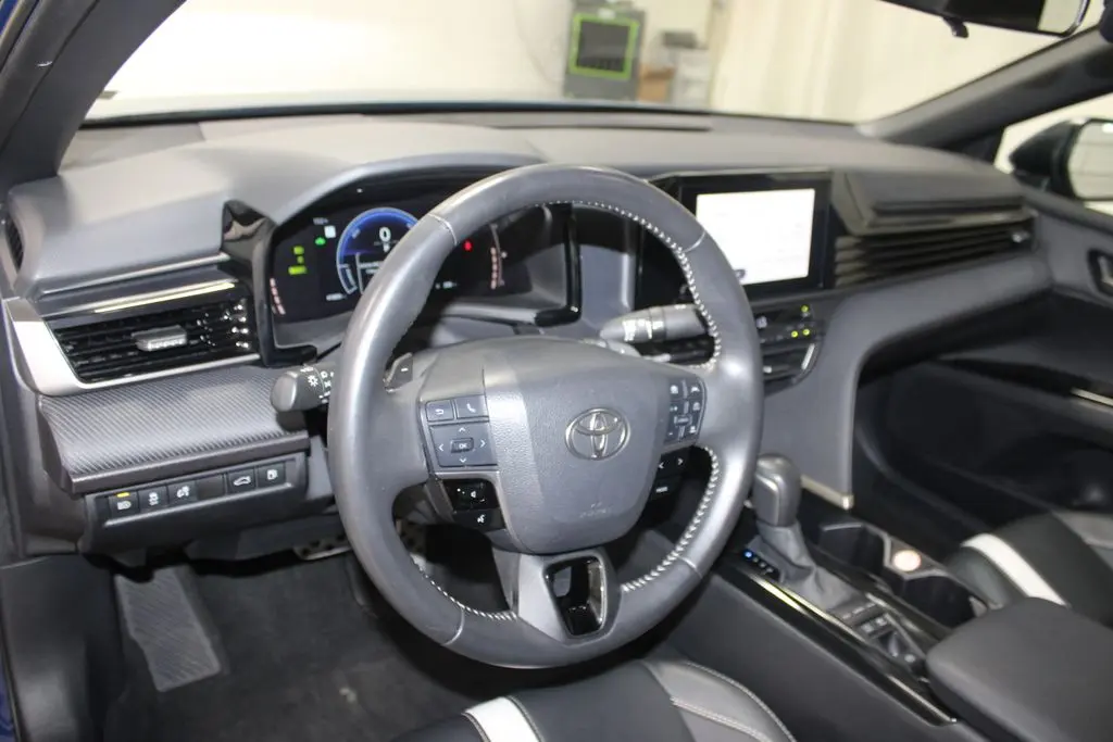 2025 Toyota Camry - $28,938