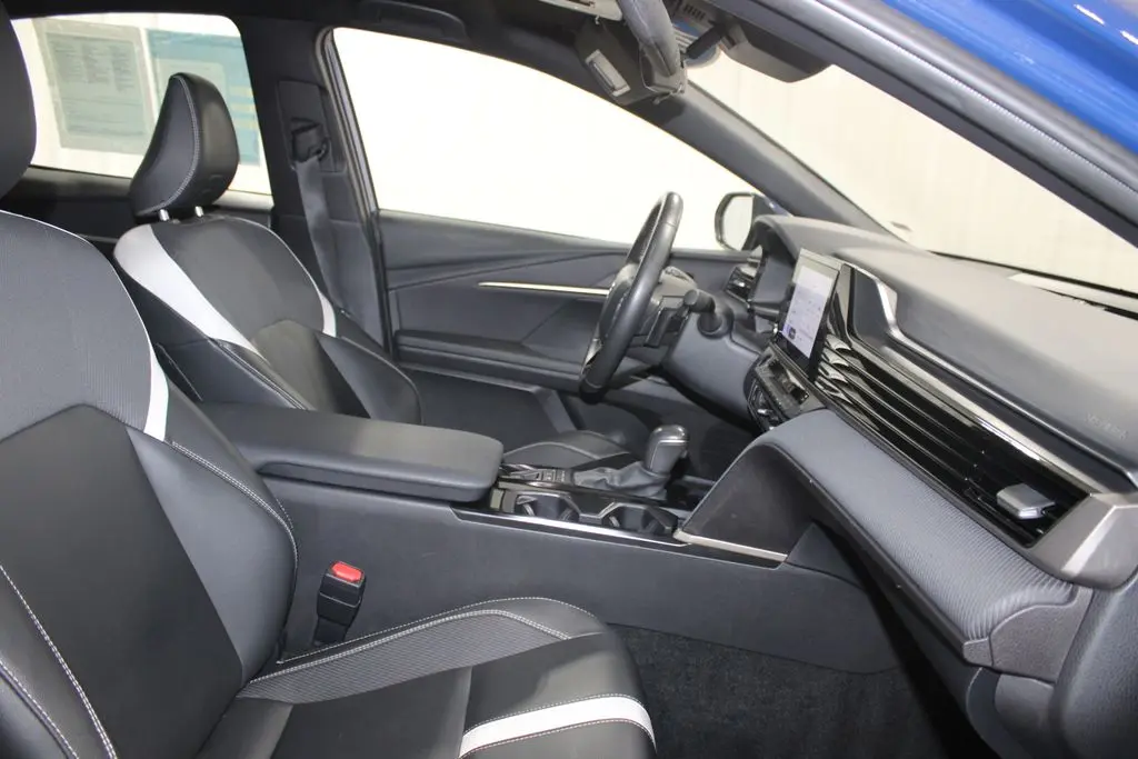 2025 Toyota Camry - $28,938