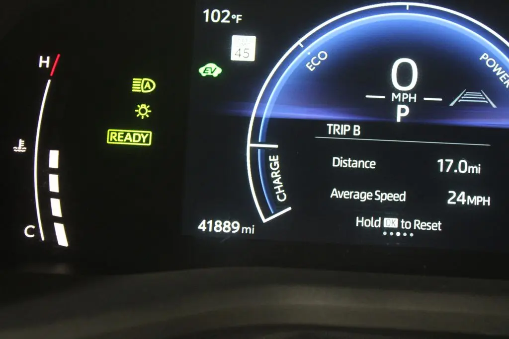 2025 Toyota Camry - $28,938