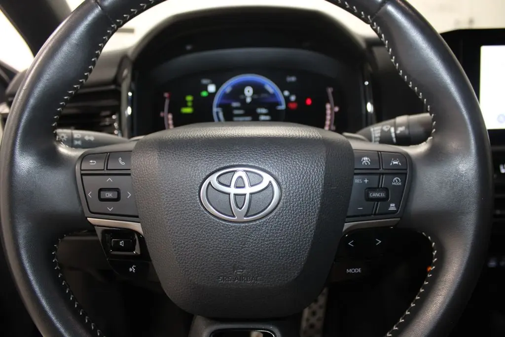 2025 Toyota Camry - $28,938