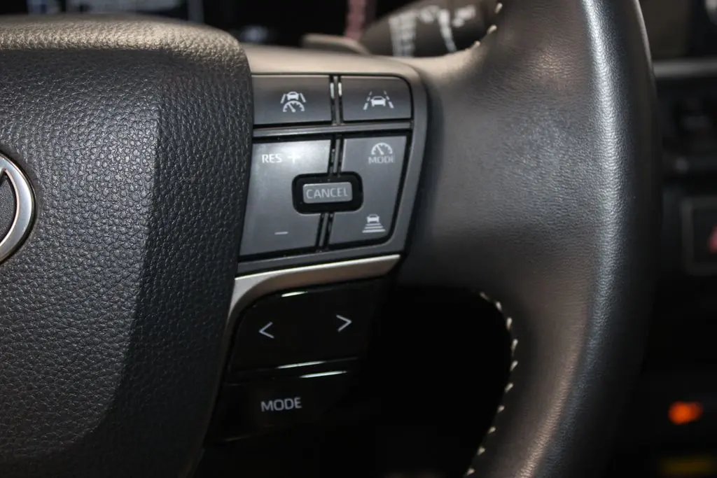 2025 Toyota Camry - $28,938