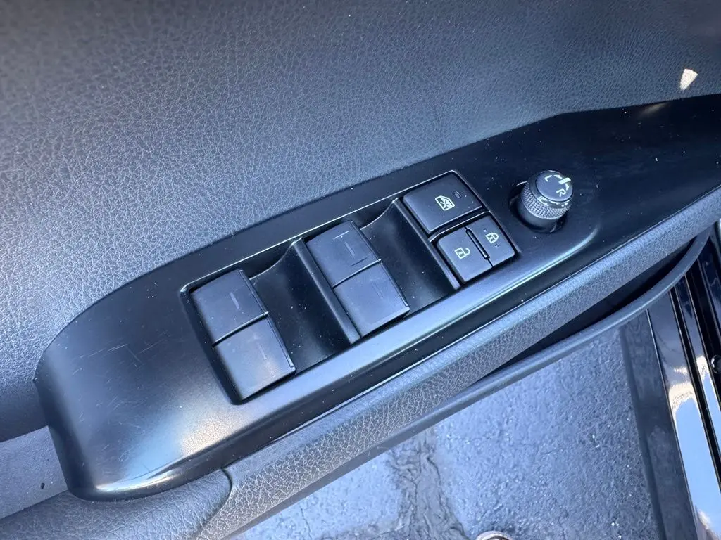 2025 Toyota Camry - $24,752