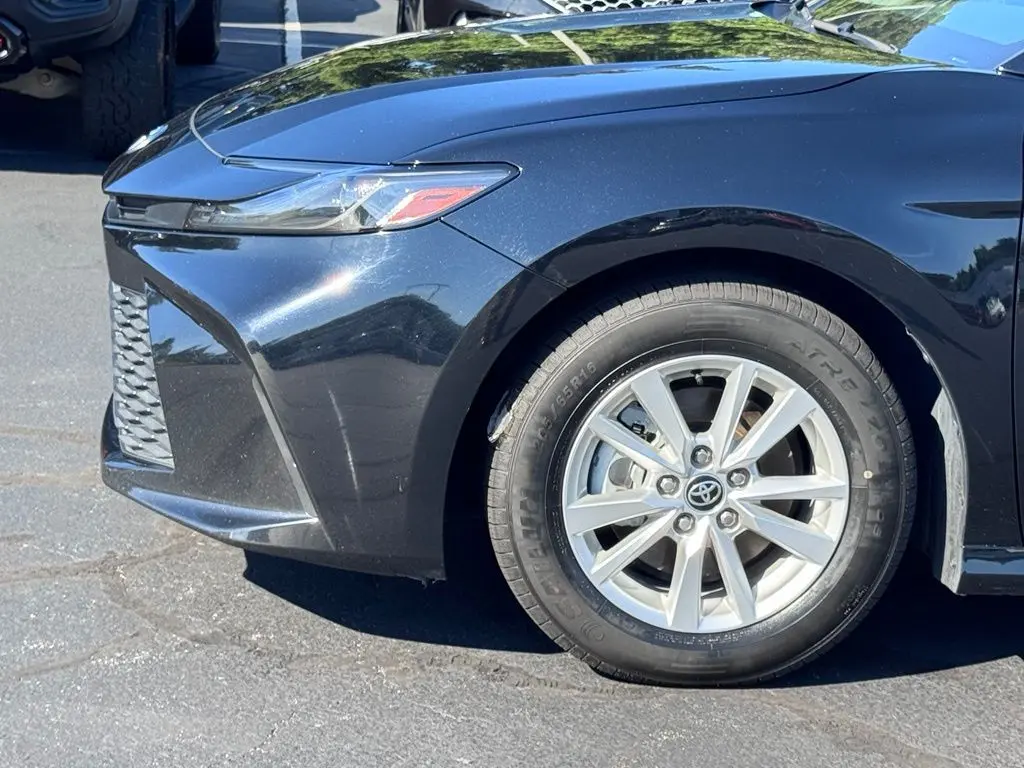 2025 Toyota Camry - $24,752