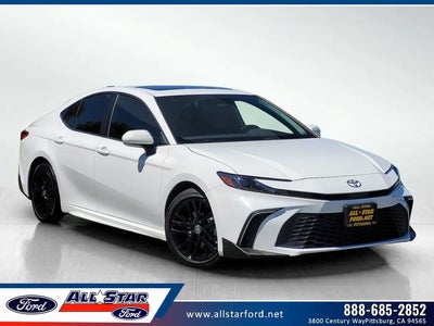 2025 Toyota Camry SE 4DR Sedan