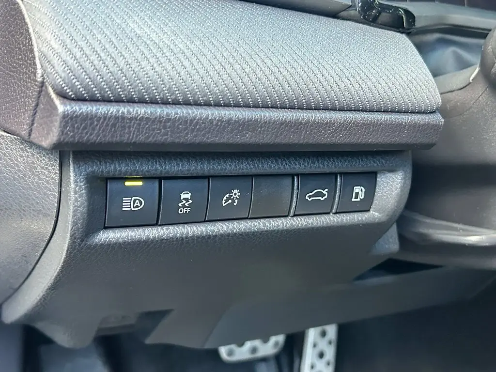 2025 Toyota Camry - $27,277