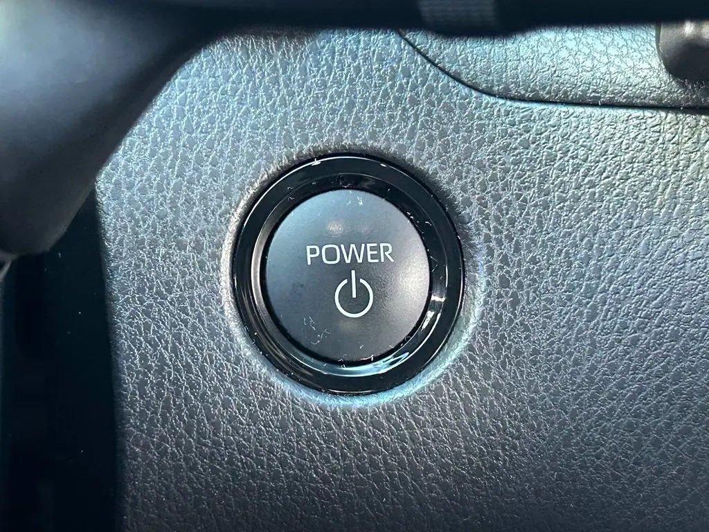 2025 Toyota Camry - $27,277