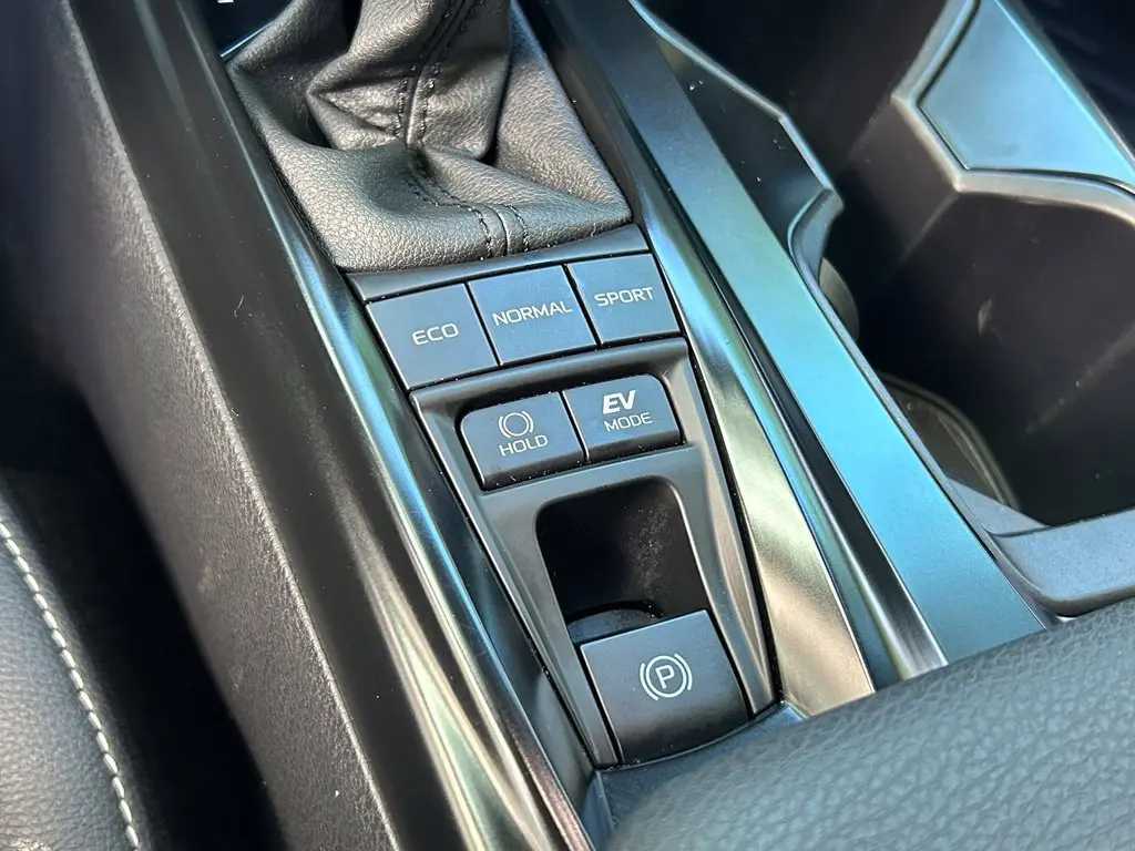 2025 Toyota Camry - $27,277