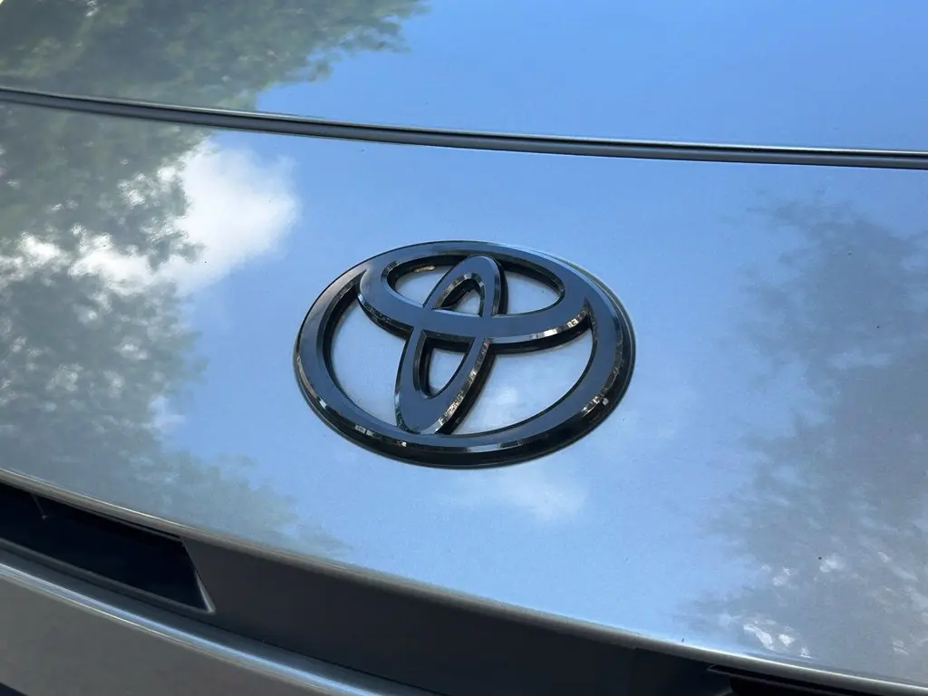 2025 Toyota Camry - $27,277