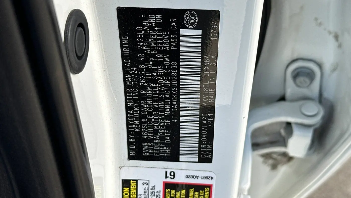 2025 Toyota Camry SE