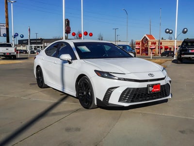 2025 Toyota Camry SE 4DR Sedan