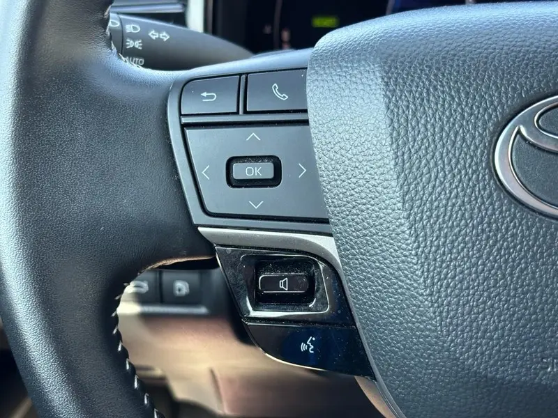 2025 Toyota Camry - $28,995