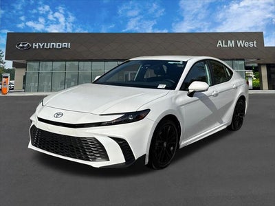 2025 Toyota Camry SE 4DR Sedan
