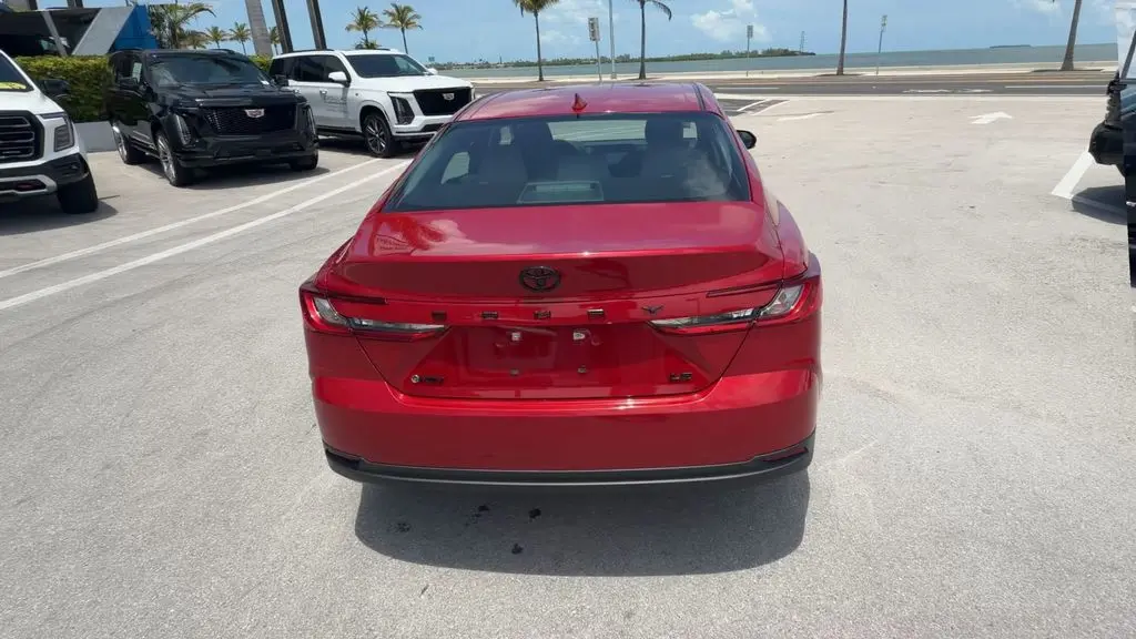 2025 Toyota Camry SE
