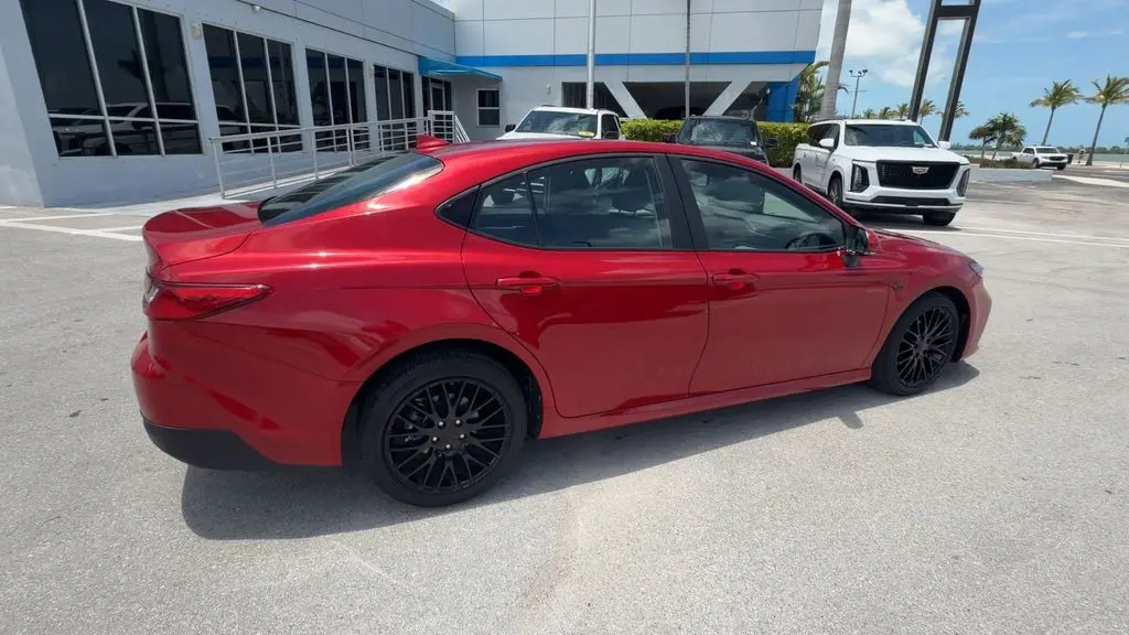 2025 Toyota Camry SE