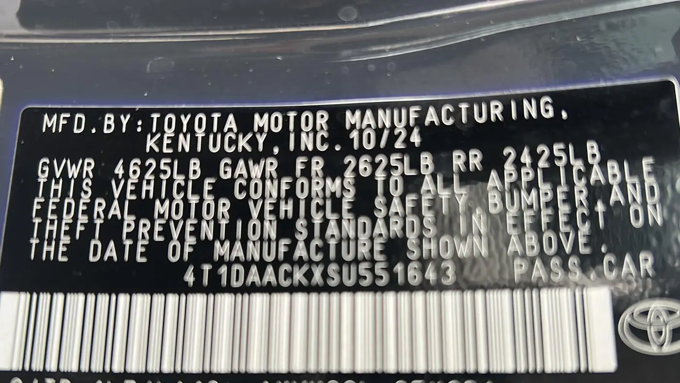 2025 Toyota Camry SE
