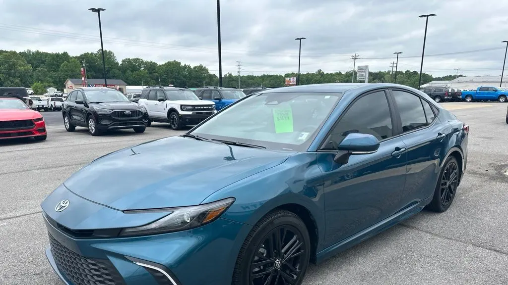 2026 Toyota Camry SE