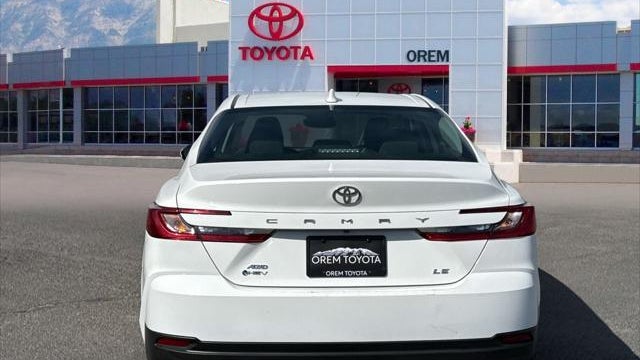 2025 Toyota Camry LE