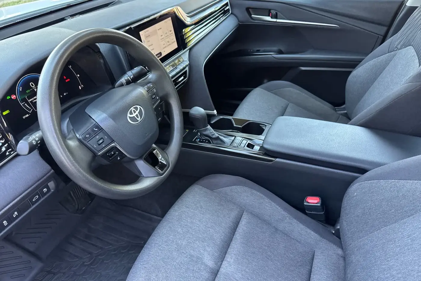 2025 Toyota Camry - $28,176