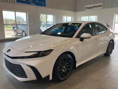 2025 Toyota Camry AWD SE 4DR Sedan