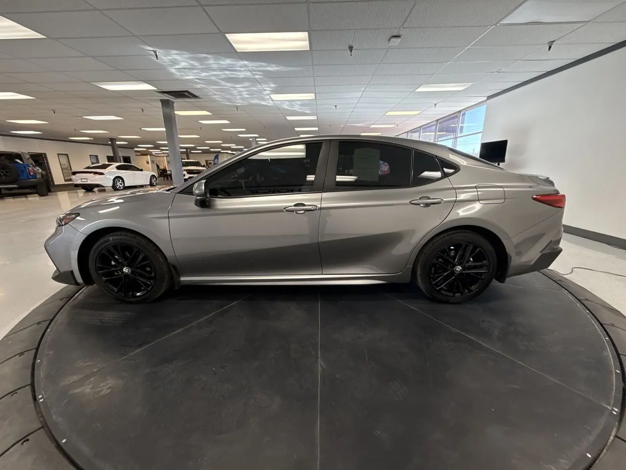 2025 Toyota Camry - $33,500