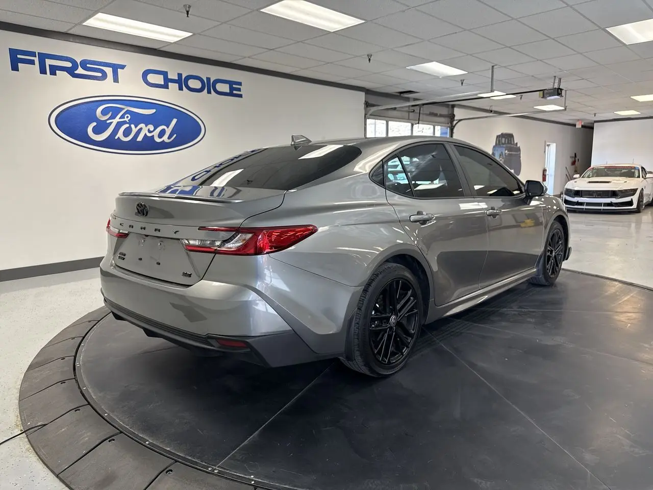 2025 Toyota Camry - $33,500