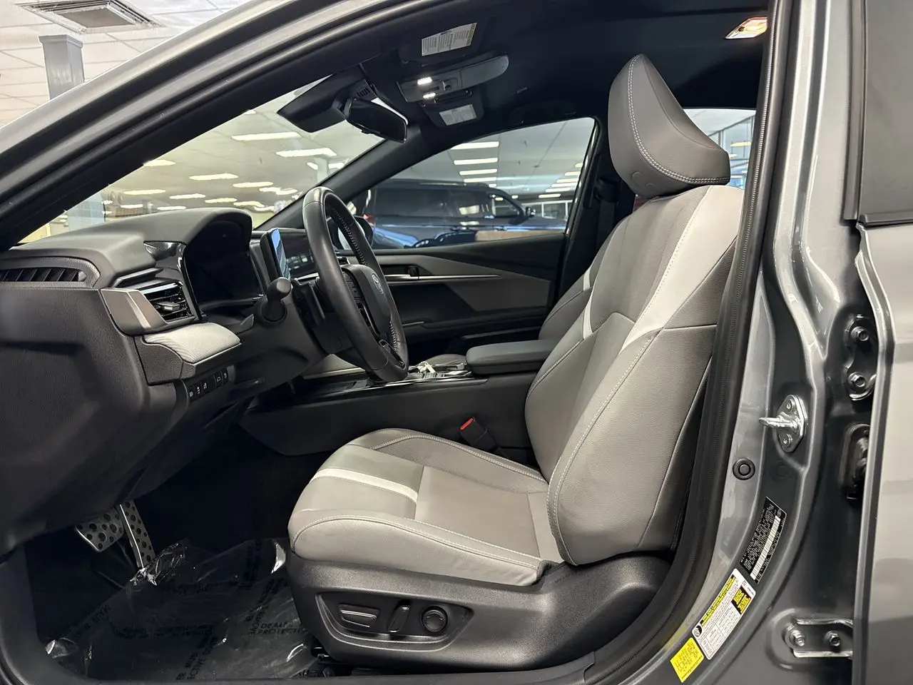 2025 Toyota Camry - $33,500