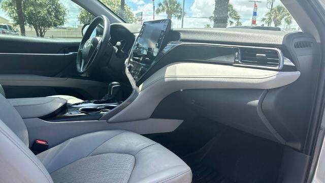2021 Toyota Camry Hybrid XLE