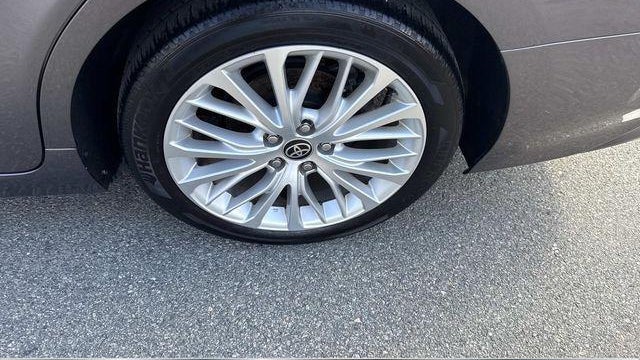 2020 Toyota Camry Hybrid XLE