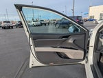 2020 Camry Hybrid Thumbnail 15