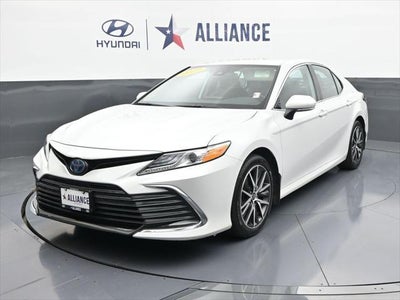 2022 Toyota Camry Hybrid XLE 4DR Sedan