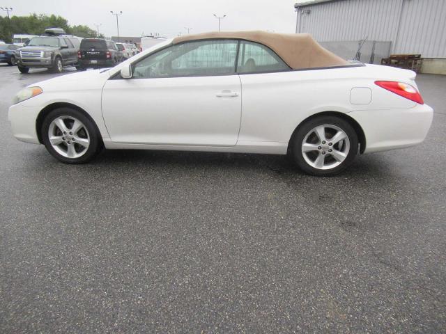 2005 Toyota Camry - $8,990