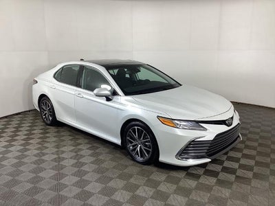2023 Toyota Camry XLE V6 4DR Sedan